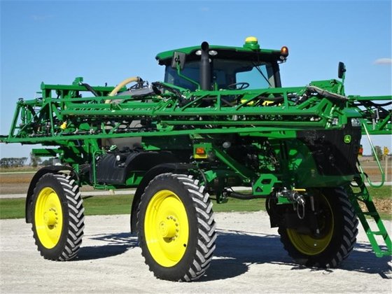 John Deere R4038 Applicator picture