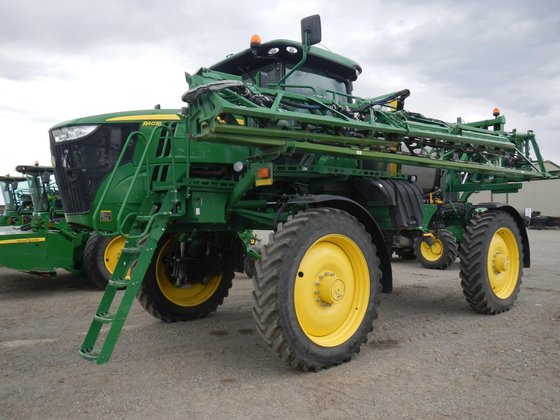 John Deere R4038 Applicator picture