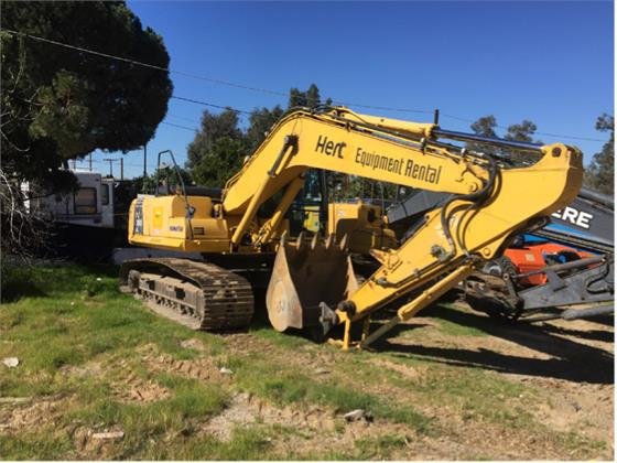 Komatsu PC200LC-8 Excavator picture