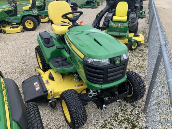 John Deere X739 Lawn Mower picture
