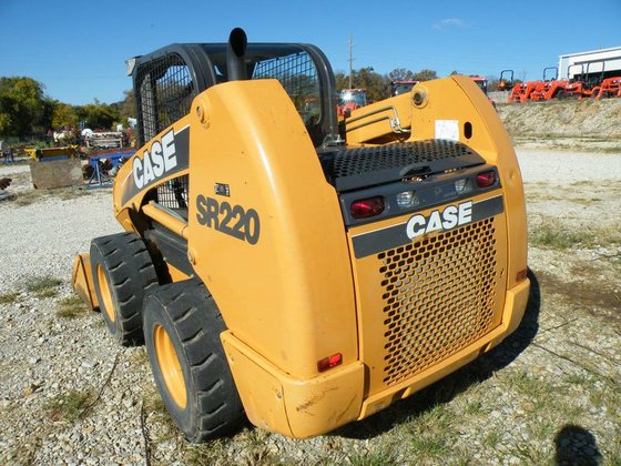 Case CE SR 220 Skid Steer Loader picture
