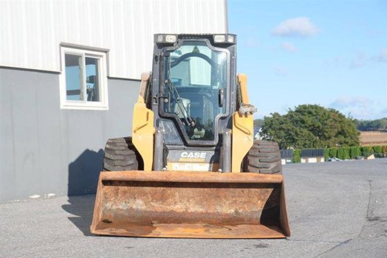 Case CE SV 280 Skid Steer Loader picture