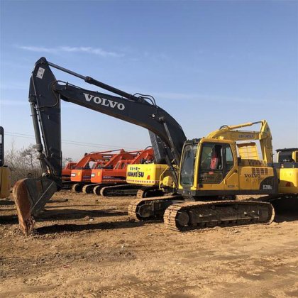 Volvo EC210 Excavator picture