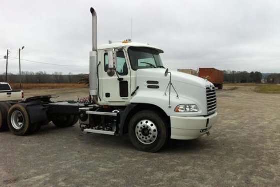 Mack VISION CXN613 Transportation & Trailer picture