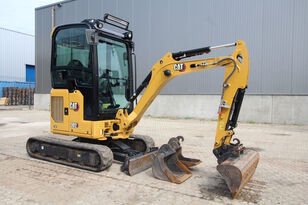 Caterpillar 302 CR Excavator picture