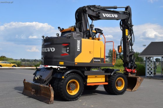 Volvo EWR150E Excavator picture