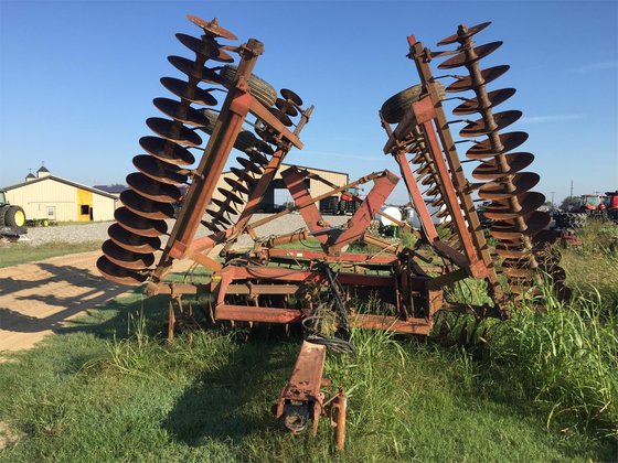 Case IH 496 Tillage Equipment picture