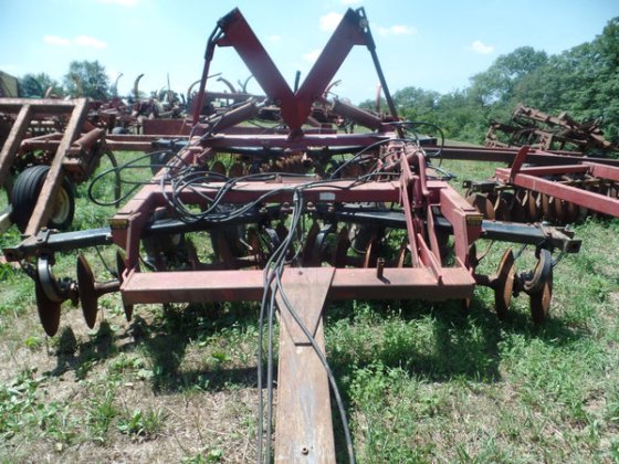 Case IH 496 Tillage Equipment picture