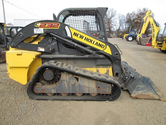 New Holland C232 Compact Track Loader picture