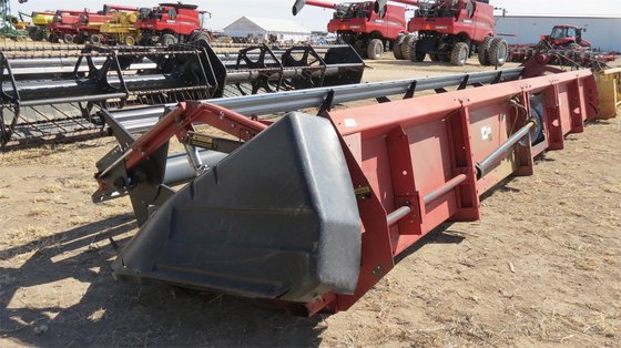 Case IH 1010 Harvester Header picture