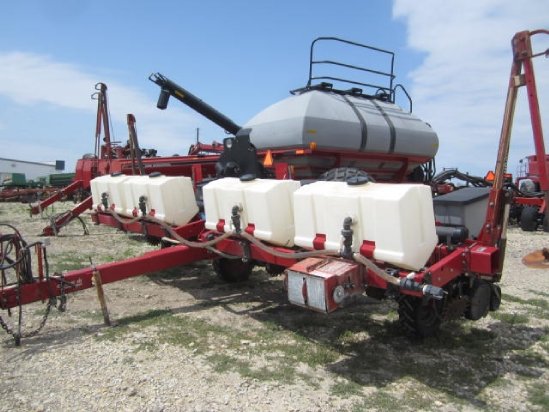 Case IH 1200 Planting Equipment picture