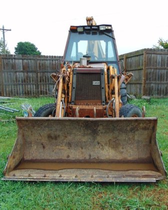 Case CE 580 Backhoe Loader picture