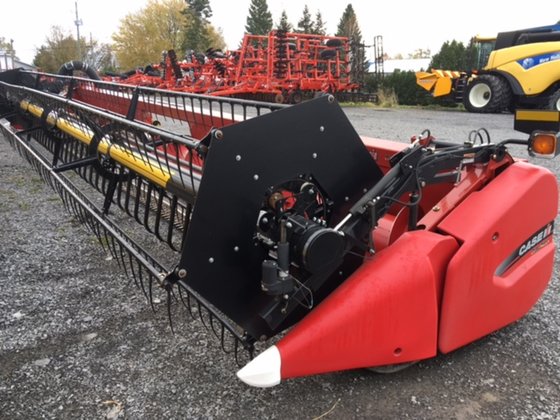 Case IH 3020 Harvester Header picture