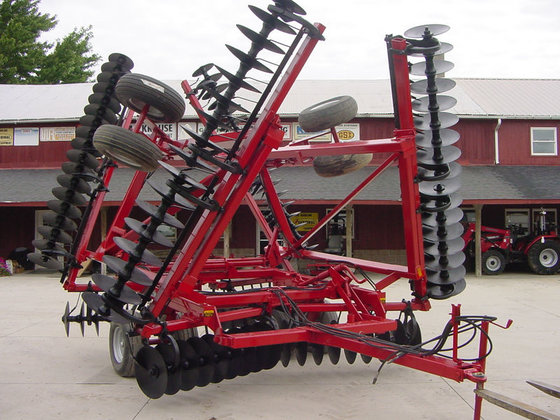 Case IH 3900 Tillage Equipment picture