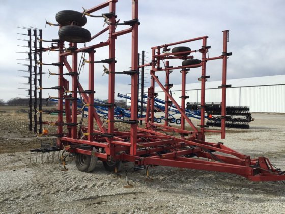 Case IH 4300 Tillage Equipment picture