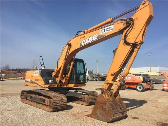 Case CE CX210 B Excavator picture
