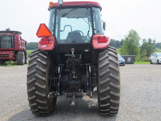Case IH Farmall 120 Tractor picture