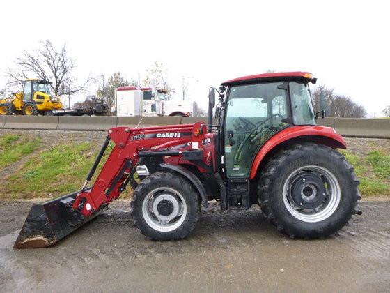 Case IH Farmall 75 Tractor picture