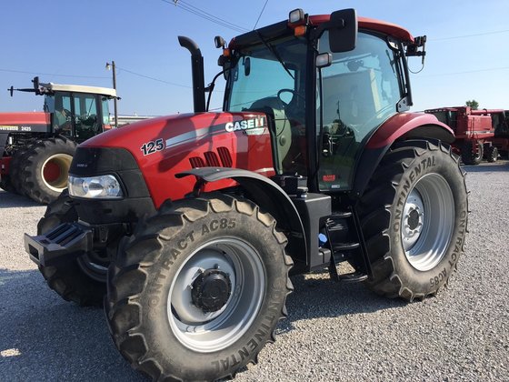 Case IH Maxxum 125 Tractor picture