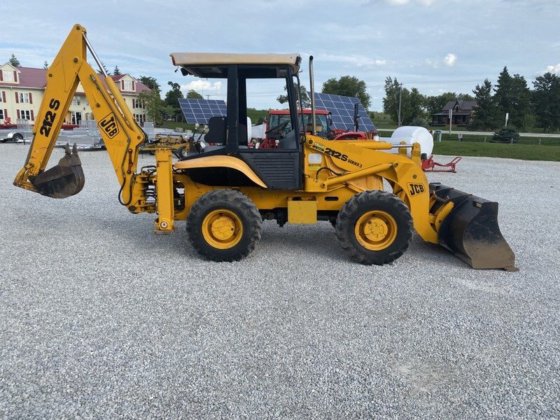 JCB 212S Backhoe Loader picture