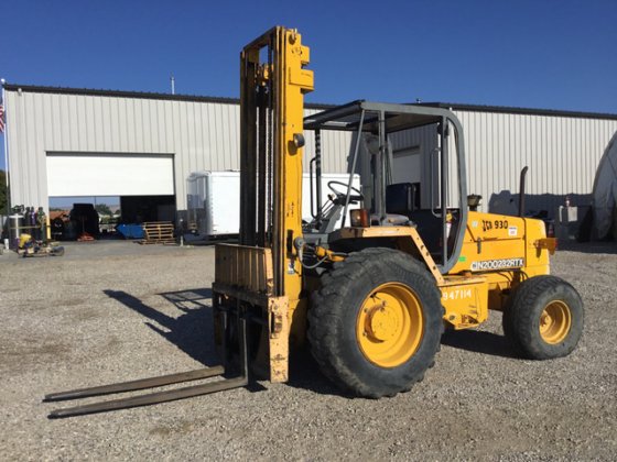 JCB 930 Forklift picture