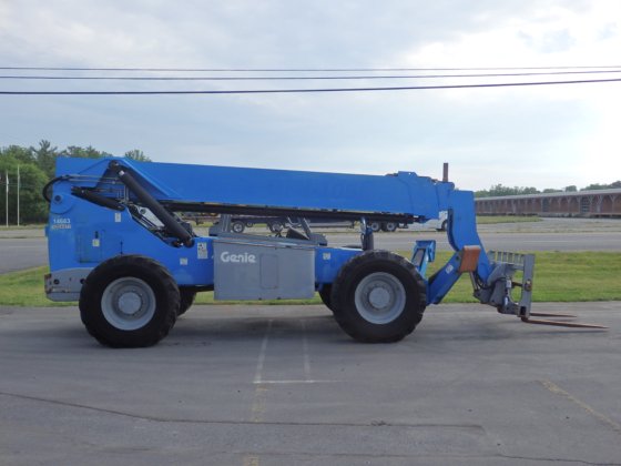 Genie GTH-1056 Telehandler picture