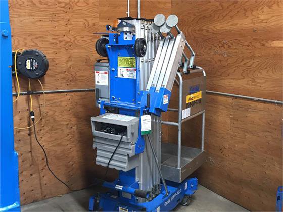 Genie AWP-30S Lift picture