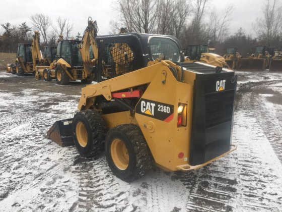 Caterpillar 236D Skid Steer Loader picture