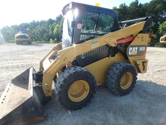 Caterpillar 262D Skid Steer Loader picture