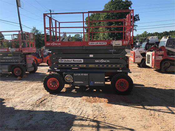 Skyjack SJ7135 RT Lift picture