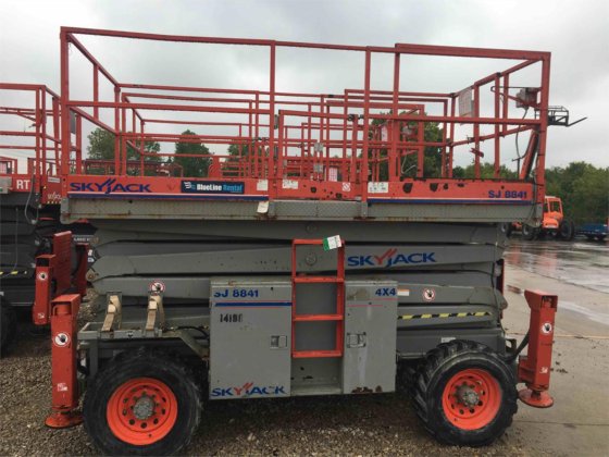 Skyjack SJ8841 RT Lift picture