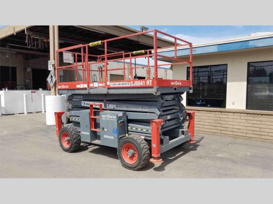 Skyjack SJ8841 RT Lift picture