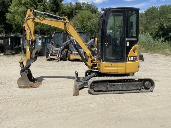 Caterpillar 303.5 Excavator picture