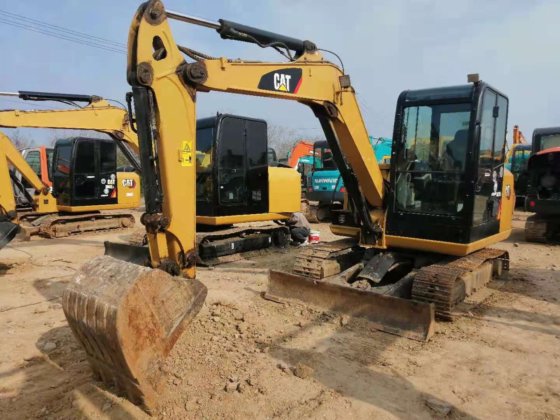 Caterpillar 305.5E Excavator picture