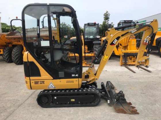 Caterpillar 305E2 Excavator picture