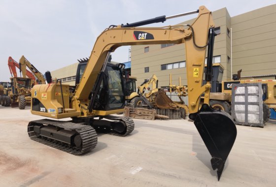 Caterpillar 307D Excavator picture