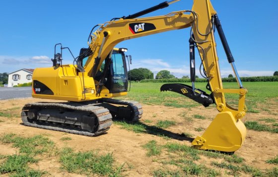 Caterpillar 311D Excavator picture