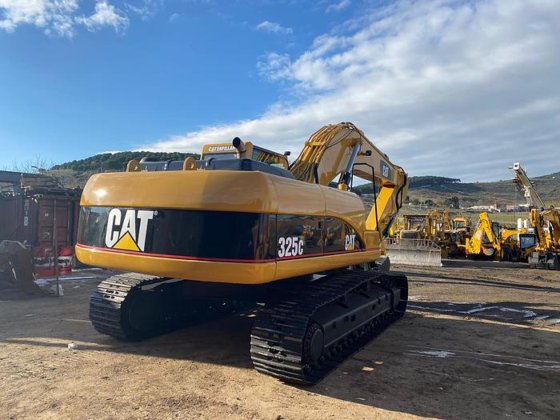 Caterpillar 325C Excavator picture
