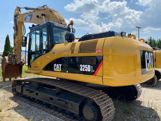 Caterpillar 325D L Excavator picture