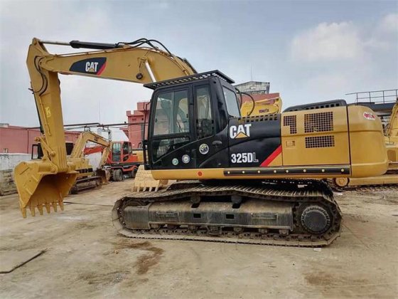 Caterpillar 325D L Excavator picture
