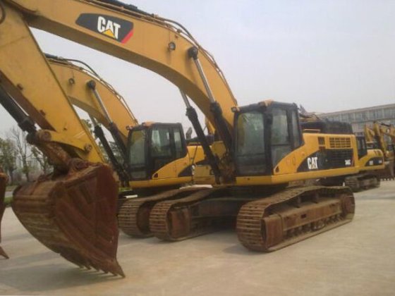 Caterpillar 345C Excavator picture