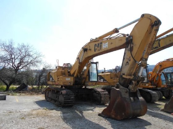 Caterpillar 350L Excavator picture