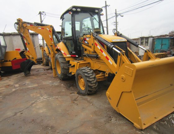 Caterpillar 420E Backhoe Loader picture