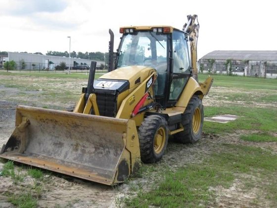 Caterpillar 420F Backhoe Loader picture