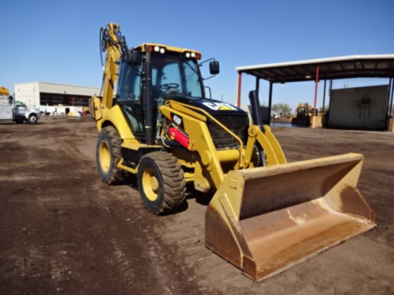 Caterpillar 450F Backhoe Loader picture