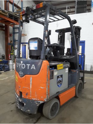 Toyota 8FBCU25 Forklift picture