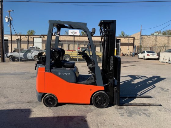 Toyota 8FGCU15 Forklift picture