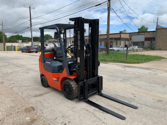 Toyota 7FGCU25 Forklift picture