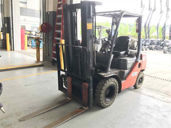 Toyota 8FGU25 Forklift picture