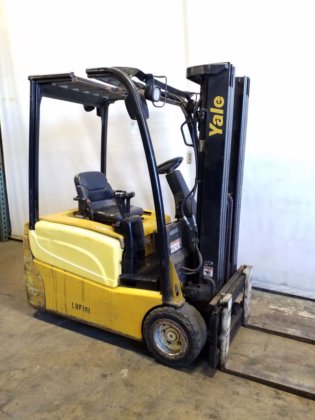 Yale ERP040VT Forklift picture